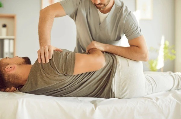 Chiropractor CE